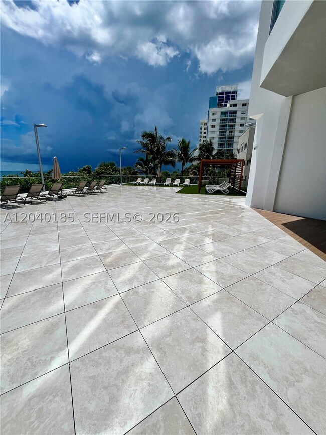 Building Photo - 7135 Collins Ave