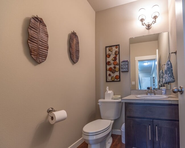 Building Photo - Four Bedroom Home + Bonus & Den in Gated C...