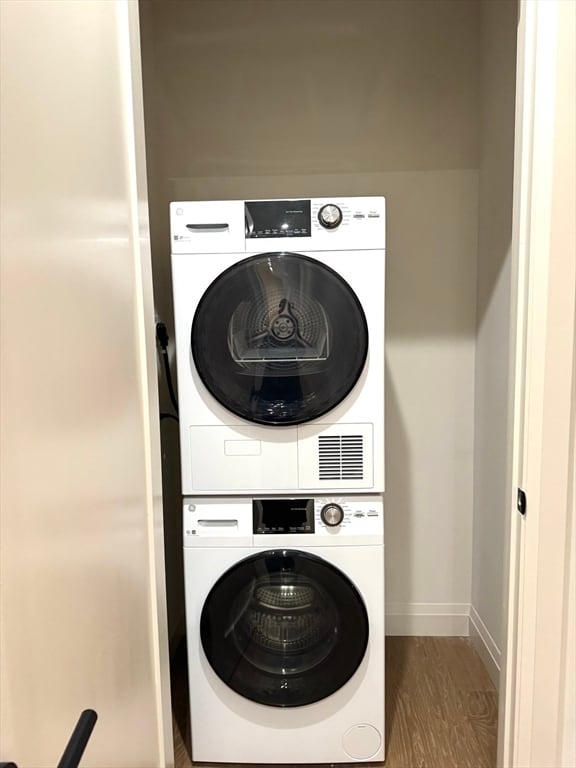 Building Photo - 100 Lincoln St