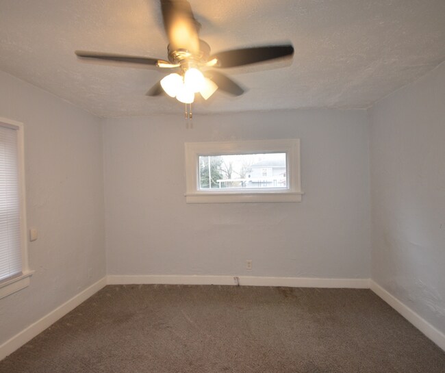 Building Photo - 1120 Lexington Ave