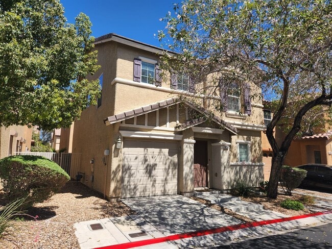 Building Photo - Sleek 2 story home with tile in most living areas and upgraded kitchen.