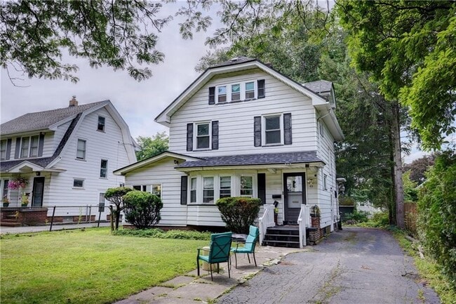 Primary Photo - 45 Roseview Ave