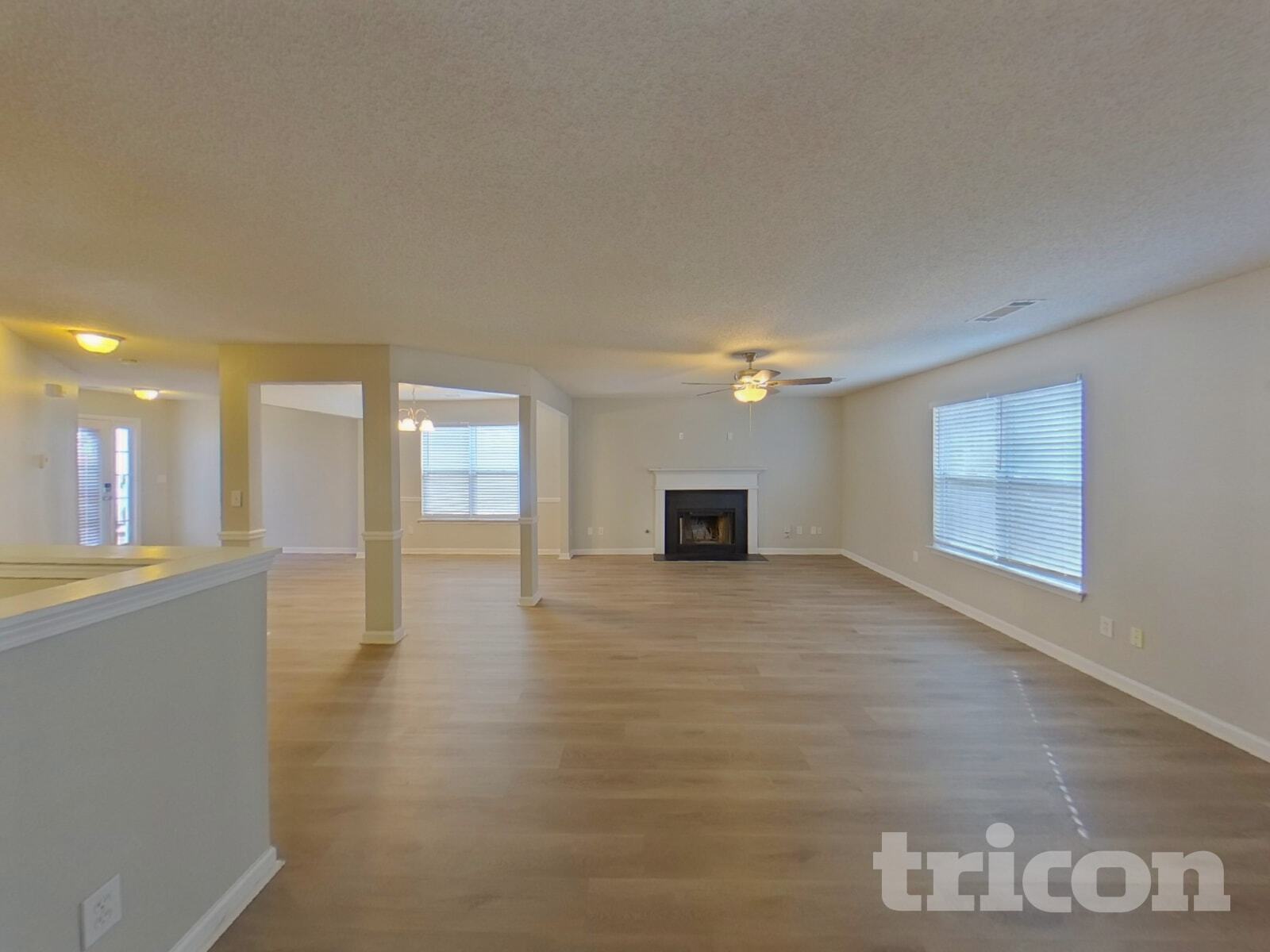 Building Photo - 3030 Summer Breeze Dr