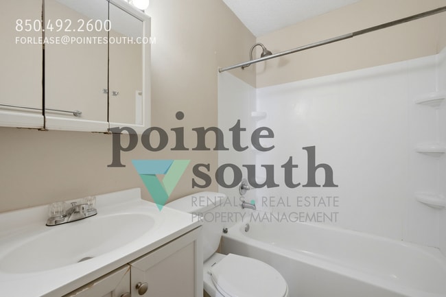Building Photo - 6413 Schoel Ln