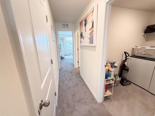 Building Photo - 10744 Chippewa Dr