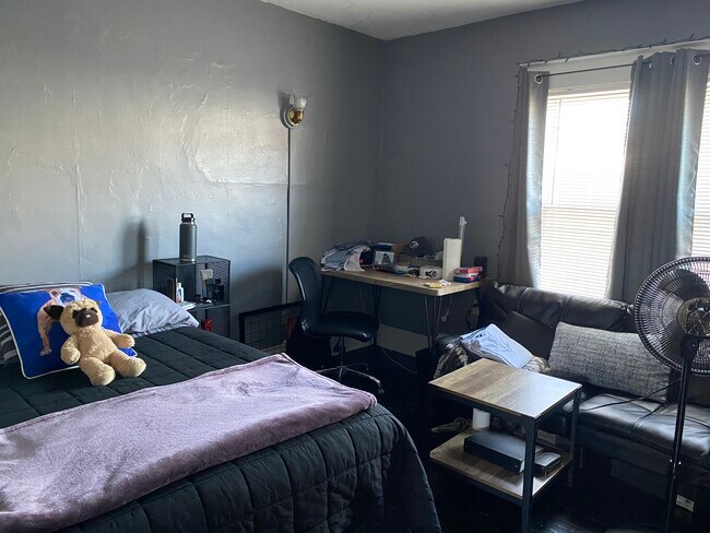 Building Photo - 160 Seminary Ave