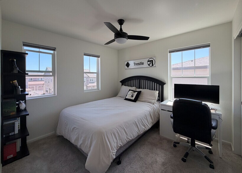 Building Photo - 2497 Winding Dr