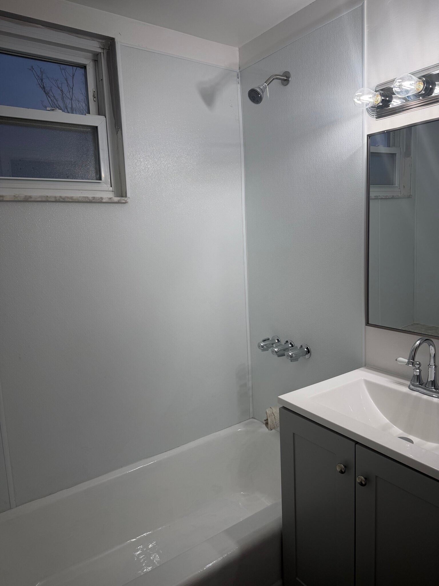 Building Photo - 1131 Knox St