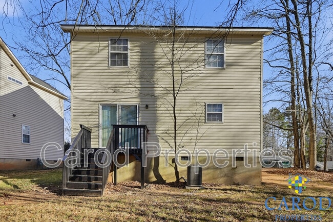 Building Photo - 2713 Daffodil Dr