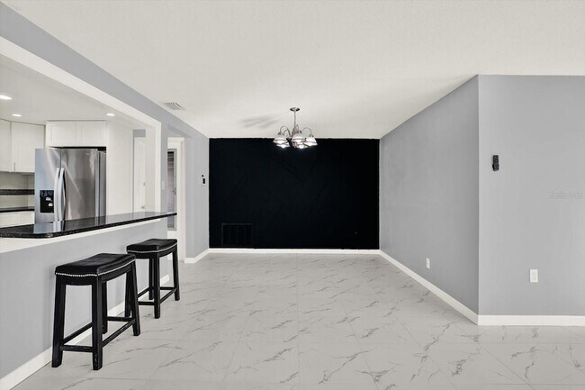 Building Photo - 7902 Canna Dr