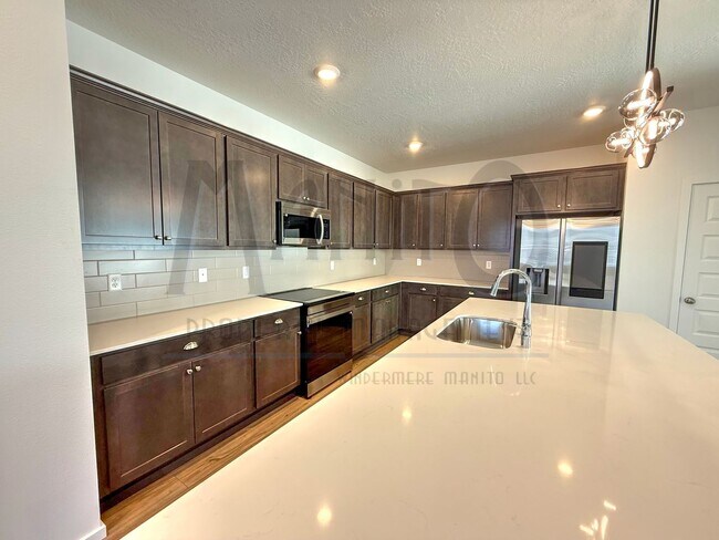 Building Photo - Beautifully Crafted 2025 New Home
