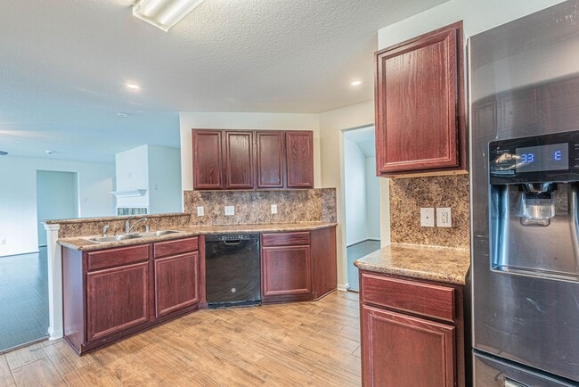 Building Photo - 16836 Northern Flicker Trail