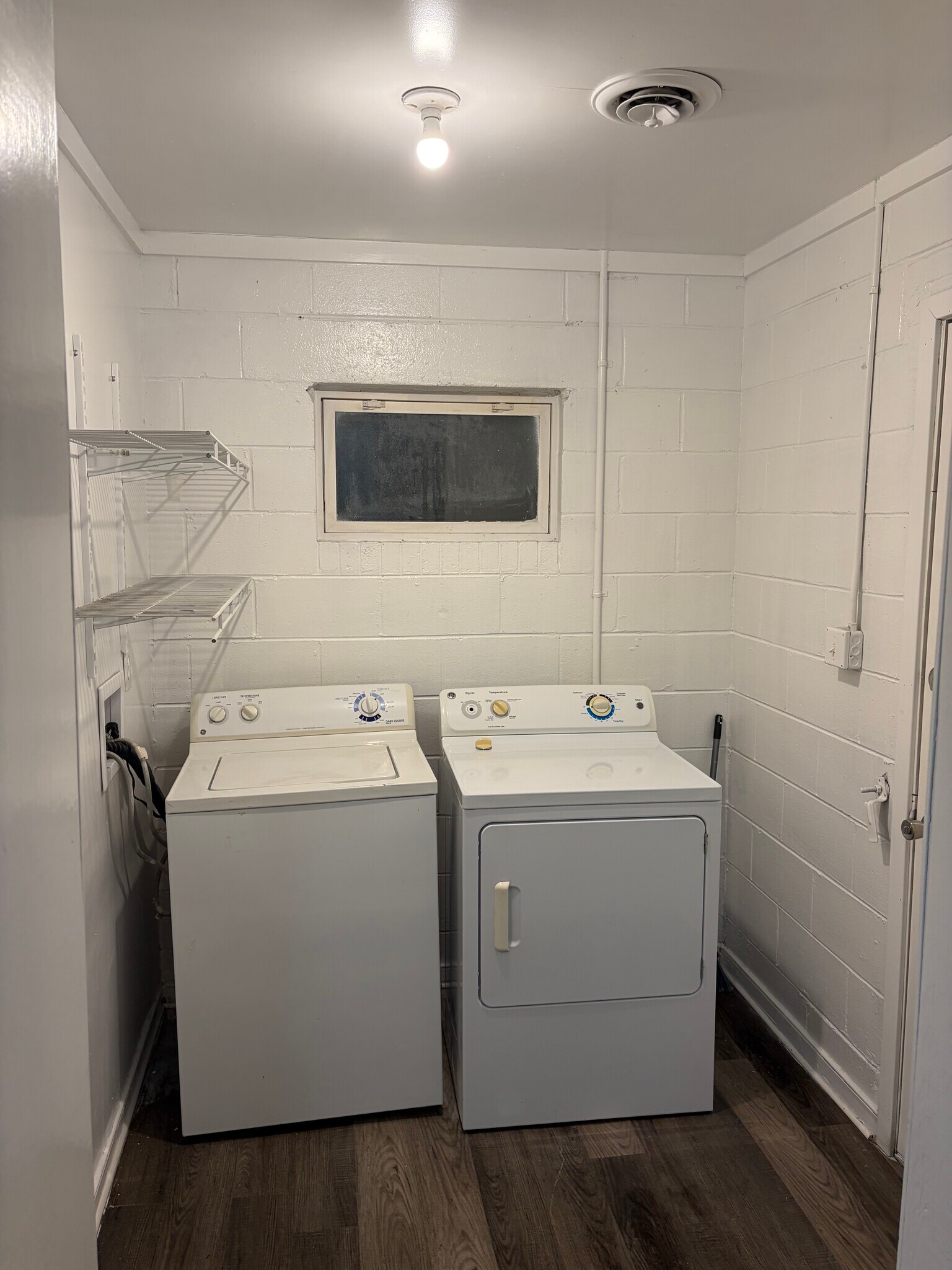 Building Photo - 659 Pegram St