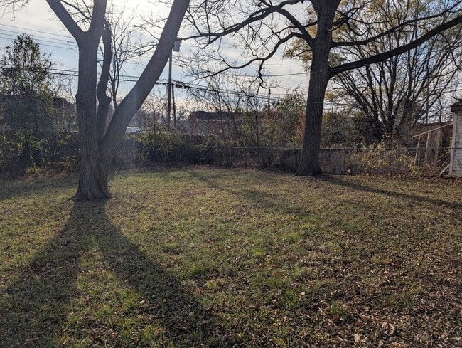 Building Photo - 1033 LaSalle Ave