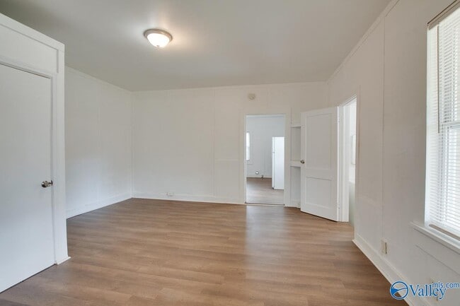 Building Photo - 3703 Fairview St SW