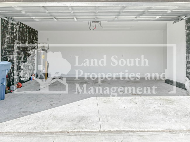 Building Photo - 4811 Rigging St