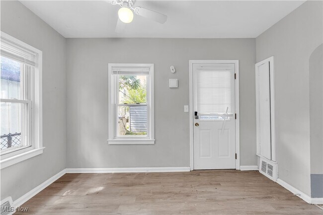 Building Photo - 4307 Gifford Ave