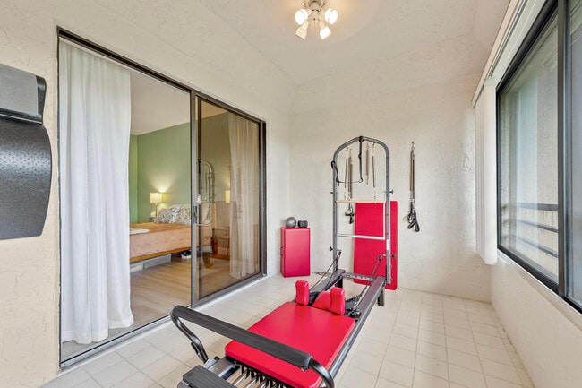 Building Photo - 7460 La Paz Blvd