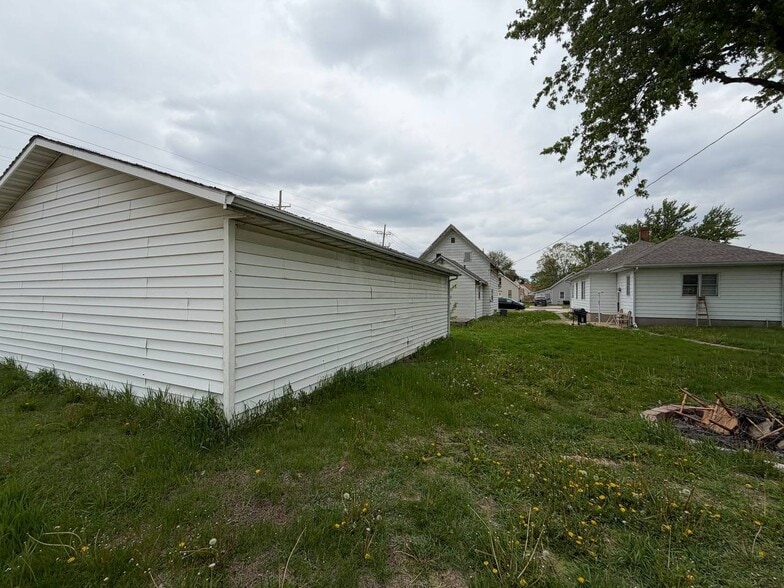 Building Photo - 602 18th Ave