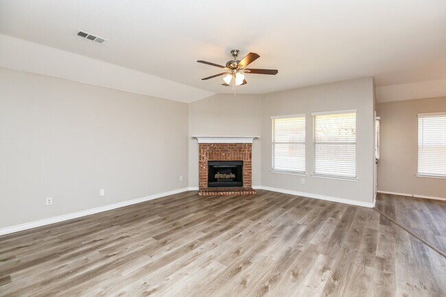 Building Photo - 1706 Country Crest Ln
