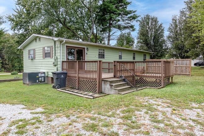Building Photo - 2317 Piney Grove Church Rd