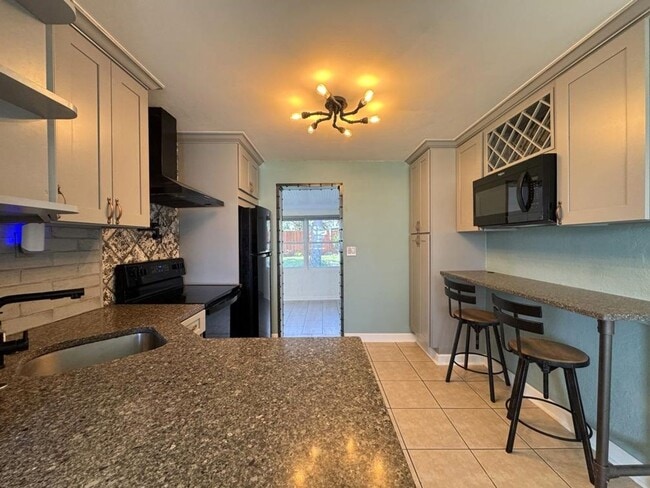 Building Photo - 2/2 in Ormond By The Sea