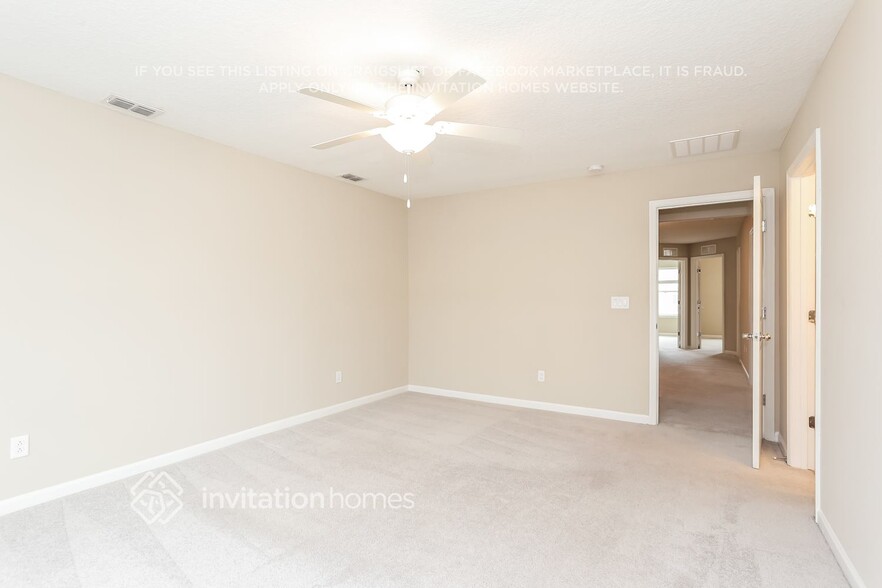 Building Photo - 1335 Grassland Ave