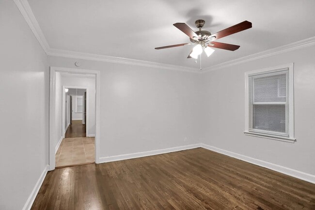 Building Photo - Sherwood Forest Living / 810 sqft / Monitored Alarm