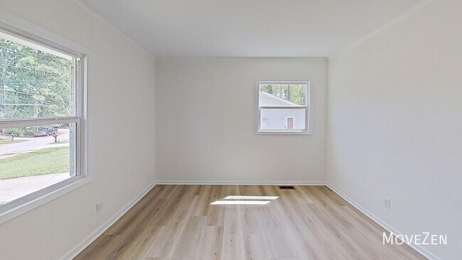 Building Photo - 206 Plaza Dr