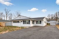 Building Photo - Newly Renovated 4BR/2BA in Newark - $2,400.00