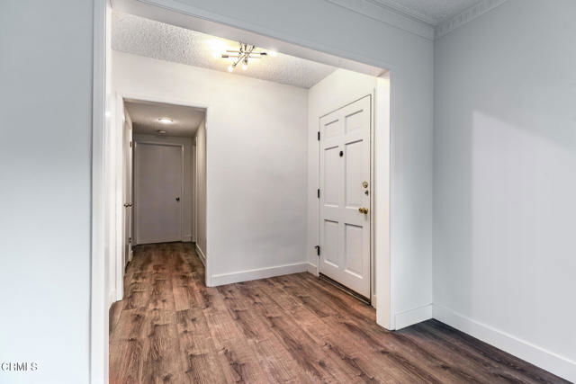 Building Photo - 681 S Orange Grove Blvd