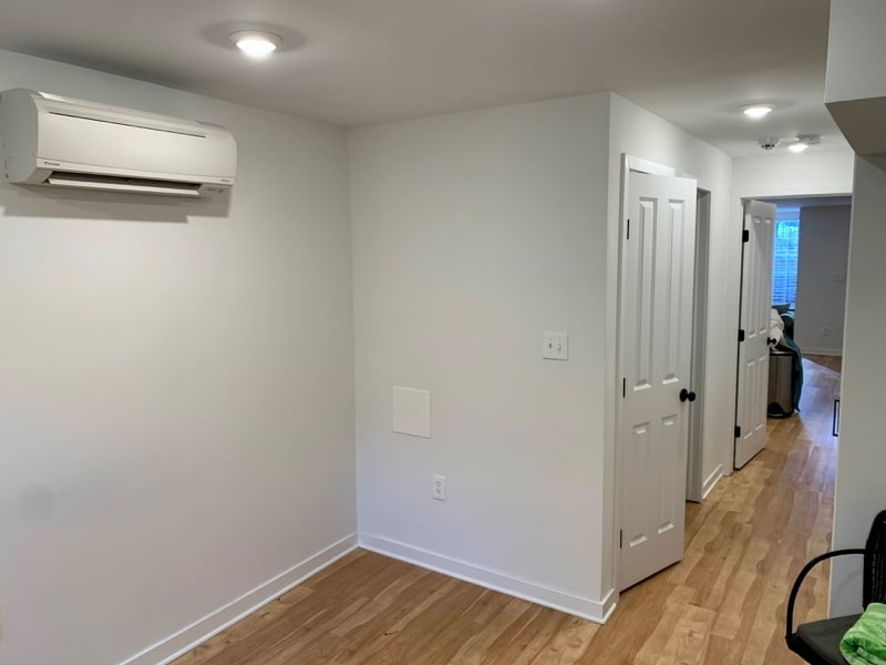 Building Photo - 660 E St NE