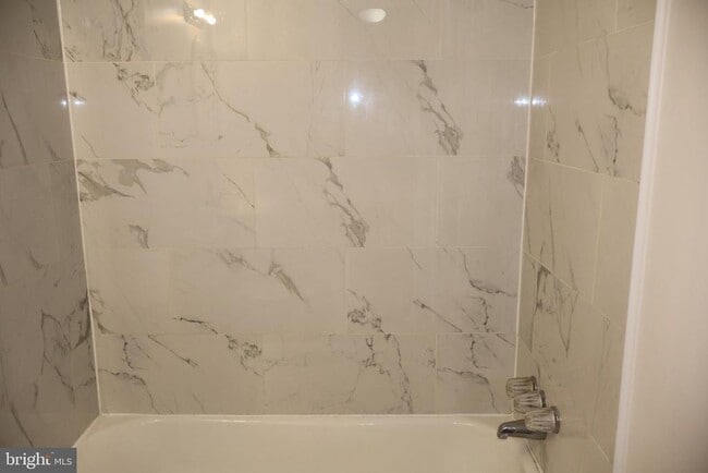 Building Photo - 4951 Americana Dr