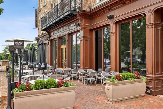 Building Photo - 432 Burton Dr