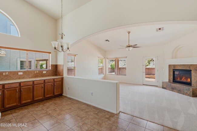 Building Photo - 677 W Pizzicato Ln