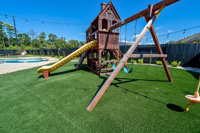 Building Photo - 11347 Needlerock Ct