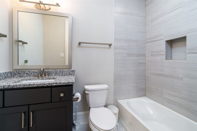 Building Photo - 1303 Edwinstowe Trl