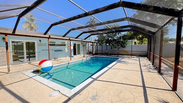 Building Photo - 6980 Scott St