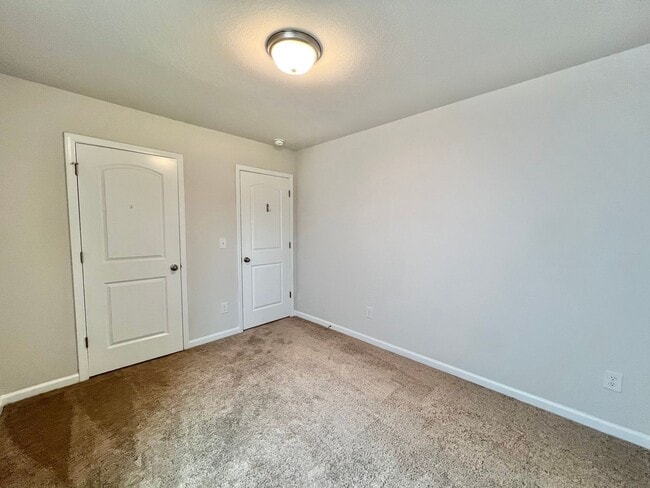 Building Photo - Charming 3BD, 2BA Zebulon Home in a Quiet HOA Community with Amenities