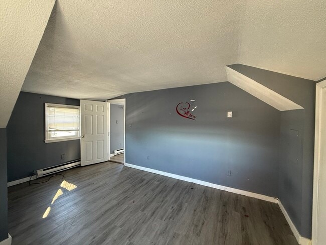 Building Photo - 144 Franklin St