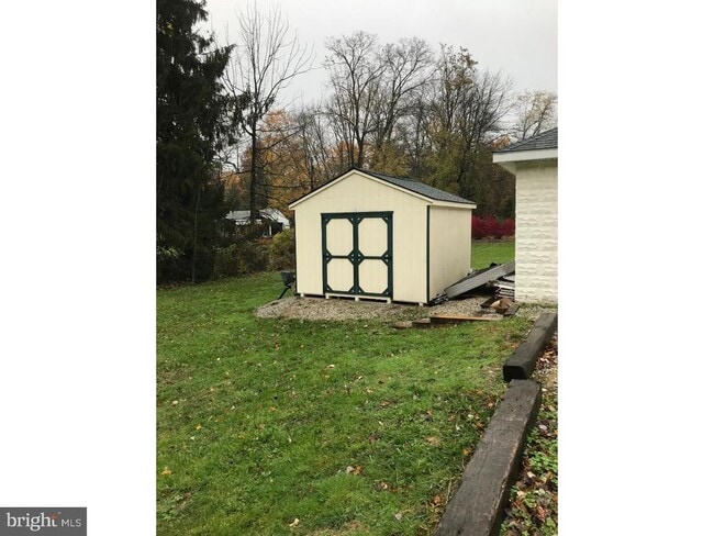 Building Photo - 117 S Trooper Rd
