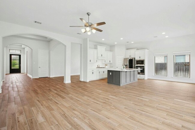 Building Photo - 16705 Christina Garza Dr