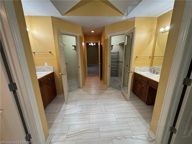 Building Photo - 3414 Pecan Grove Pl