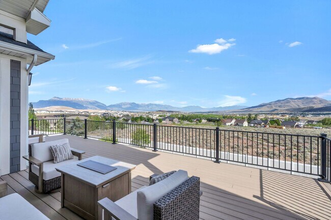 Building Photo - 2872 N Sorrel Dr
