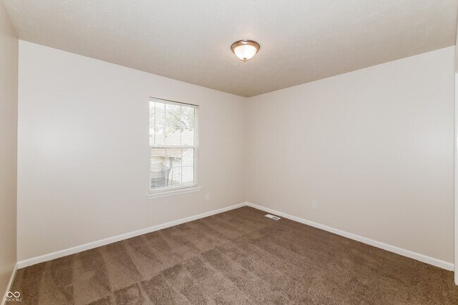 Building Photo - 6368 Titania Dr