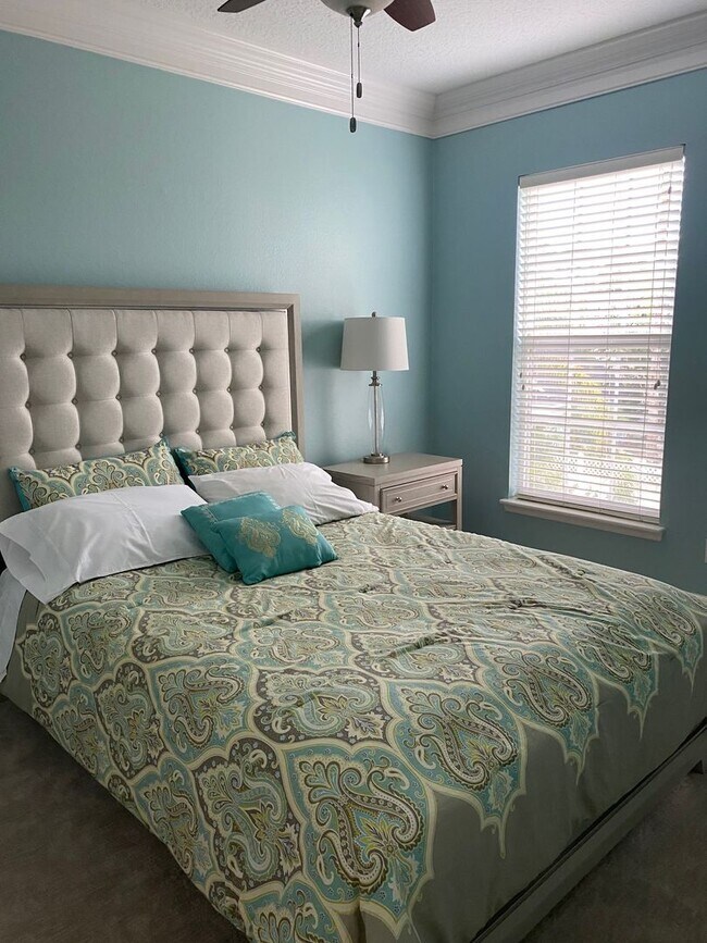 Building Photo - 204 Reserve Place