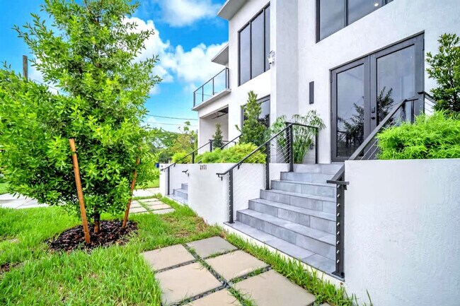 Building Photo - 2951 NW 13th St