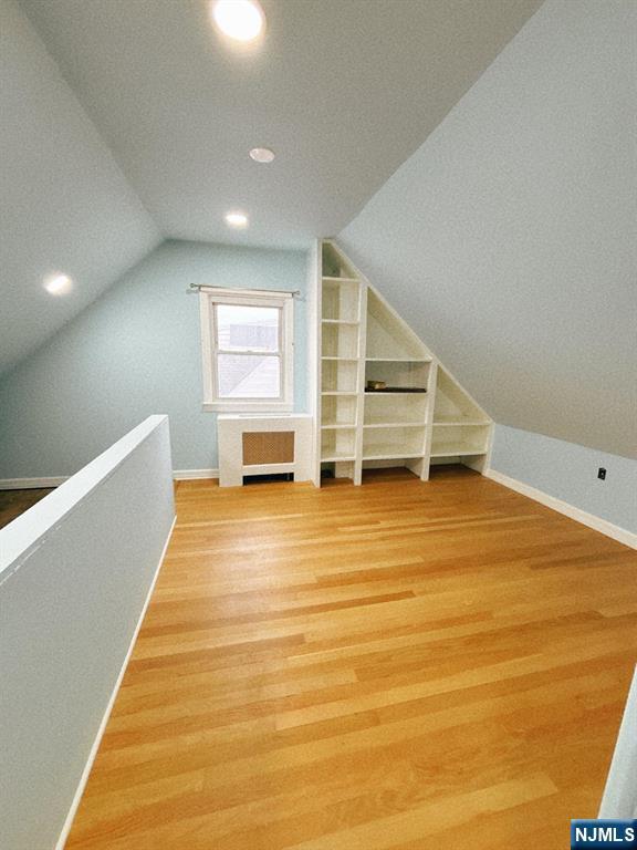 Building Photo - 904 5th St