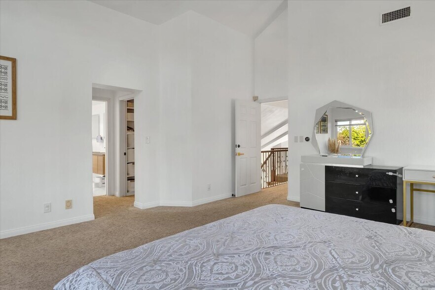 Building Photo - 7939 W 80th St