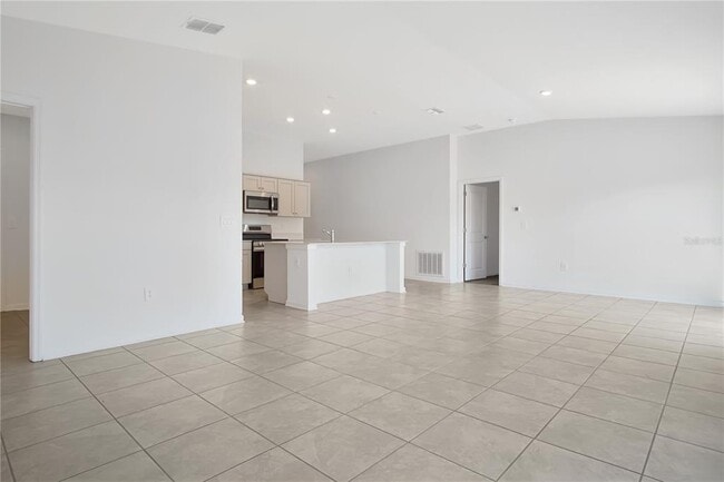 Building Photo - 668 Sand Pne Ln